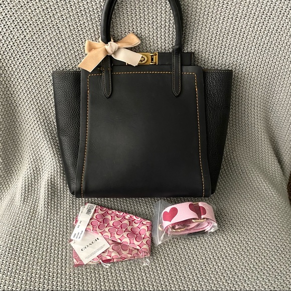 Coach Troupe Tote Black - Picture 6 of 16